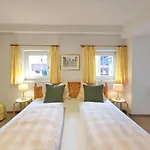 Koller, Haus